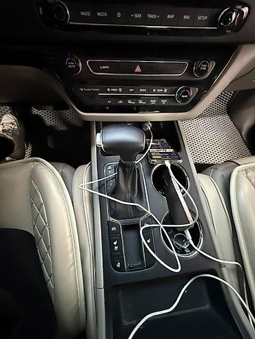 Kia: Kia Carnival: 2020 г., Автомат, Минивэн — 10