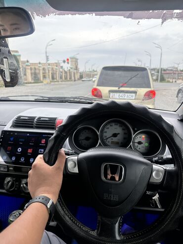 honda fit жалалабад: Honda Fit: 2003 г., 1.5 л, Вариатор, Бензин