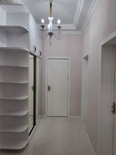 Uzunmüddətli kirayə mənzillər: Sumqayıt Bağça şəhər kompleksində, 11 mərtəbəli binanın 3 mərtəbəsində — 10