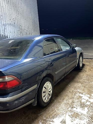 шевралет камара: Mazda 626: 1999 г., 1.8 л, Механика, Бензин, Седан — 5