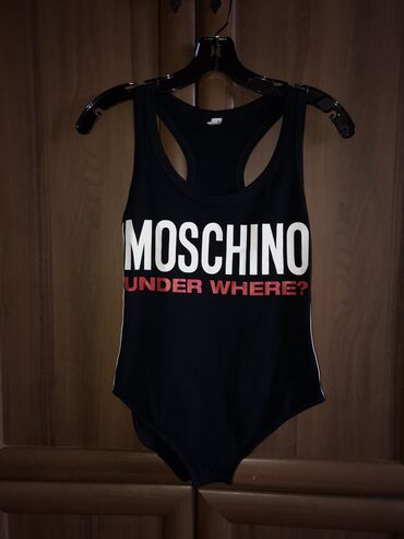 Digər qadın geyimləri: Боди Moschino
