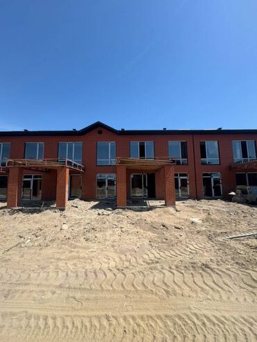 дом в городе ош: Таунхаус, 100 м², 3 комнаты, Агентство недвижимости