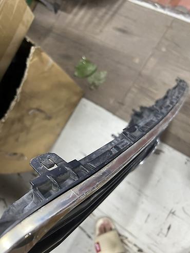 lend cruizer: Решетка радиатора Toyota 2008 г., Б/у, Оригинал — 4