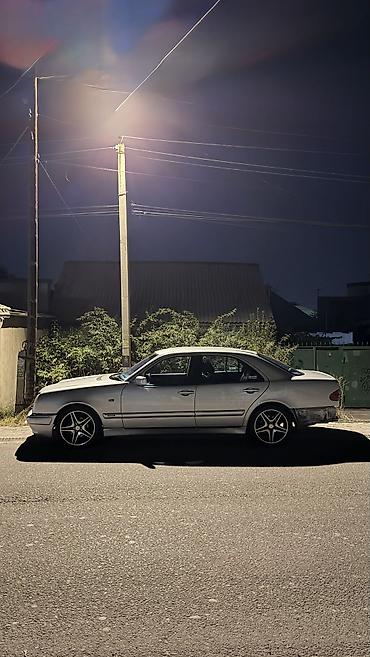 mers 210: Mercedes-Benz E-Class: 1998 г., 3.2 л, Автомат, Бензин, Седан — 10
