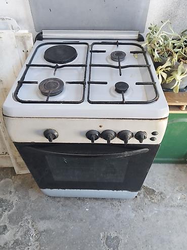 Qaz-elektrik kombinə edilmiş plitə və soba - 4 ocaq gözü: 3 qazlı, 1