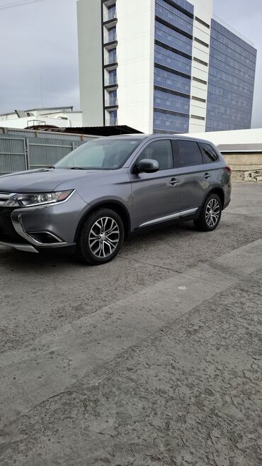 Mitsubishi: Mitsubishi Outlander: 2018 г., 2.4 л, Вариатор, Бензин, Кроссовер