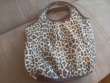 krema za kovrdzanje kose dm: Shoulder bag, H&M