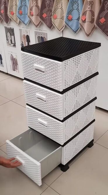 Dolablar: Yeni, Açılan, 4 qapılı Düz dolab — 6