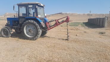 belarus traktör: Bu traktor kənd təsərrüfatı işləri üçün uyğun möhkəm və çoxfunksiyalı