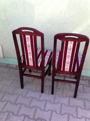 Stolice: Stolice 3200 dostava 2500 — 16