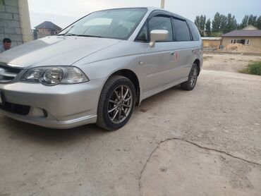 машинка для полировки авто бу: Honda Odyssey: 2001 г., 2.3 л, Автоматические, Бензин, Минивэн