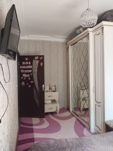 Qonaq otağı dəstləri: Masa və oturacaqlar — 10