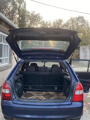 kia geed: Mazda 323: 2001 г., Хэтчбэк — 1