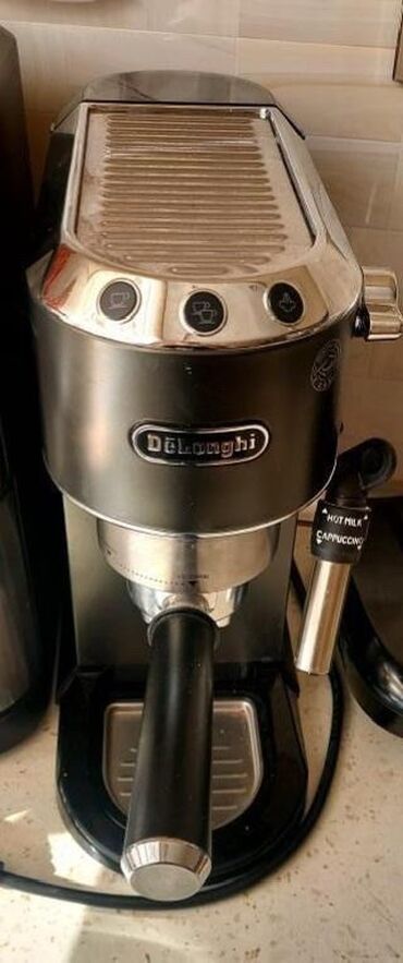 kofe dəmləyən: Qəhvə maşını Delonghi