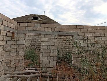 lokbatanda ev satisi: 4 otaqlı, 4 kv. m, Kredit yoxdur, Təmirsiz — 2