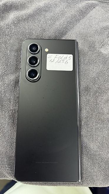 переходник на теслу: Samsung Galaxy Z Fold 5, Б/у, 256 ГБ, цвет - Черный, 1 SIM, eSIM — 1