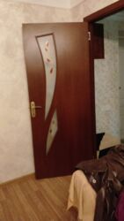 darvaza qapi: Taxta interyer qapısı - Material: ağac əsaslı (klassik qəhvəyi/valnüt