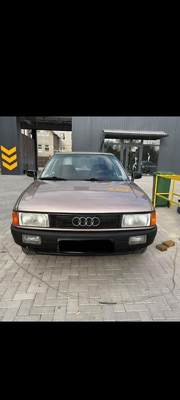 Транспорт: Audi 80: 1987 г., 1.8 л, Механика, Бензин, Седан — 1