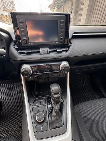 Toyota: Toyota RAV4: 2020 г., 2.5 л, Вариатор, Гибрид, Кроссовер — 24