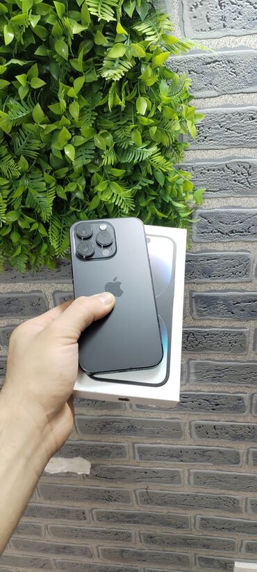 Apple iPhone: IPhone 14 Pro, 128 GB, Black Titanium, Zəmanət, Kredit, Simsiz şarj