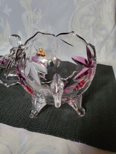 Ostalo posuđe: Nova bombonijera. Bombonijera nova,sve na njoj odsjaj od svetla — 15