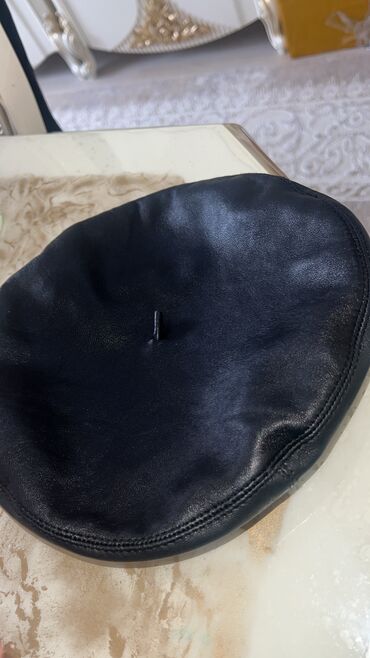 мужская кожаная шапка: M/57, цвет - Черный