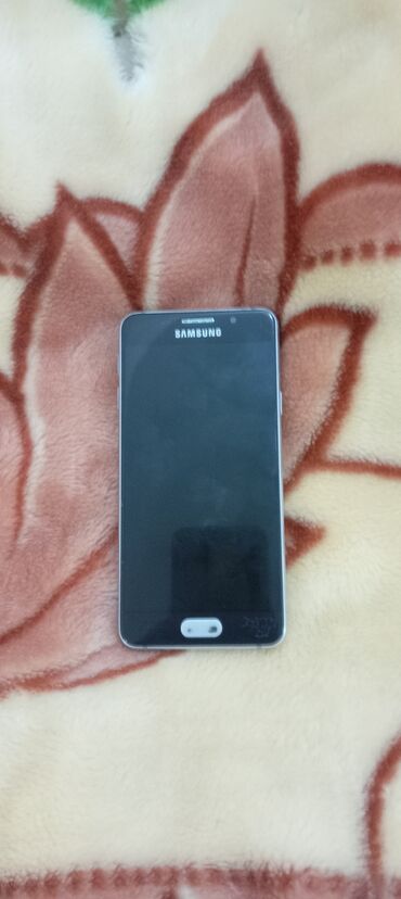 işlənmiş telefonlar a3: Samsung Galaxy A3 2016, 16 GB, rəng - Qara
