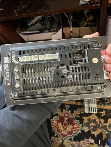 Maqnitofonlar: Maqnitol, AUX — 9