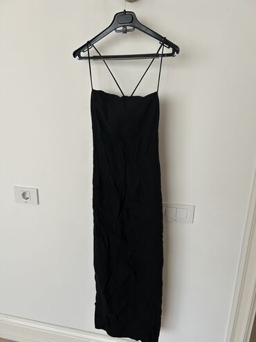 Dəstlər, kostyumlar: В связи с переездом в другую страну продам гардероб набором на размер — 11