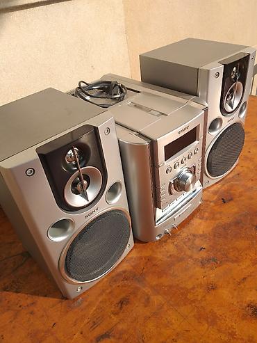mini bar soyuducu: Sony musiqi mərkəzi əla vəziyyətdə Radio və Aux və mikrofon karaoke — 2