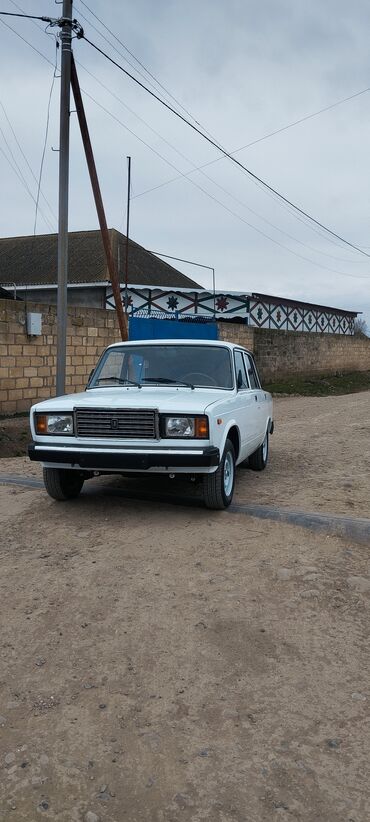 VAZ (LADA): VAZ (LADA) 2107: 1.7 l | 2008 il 123 km Sedan