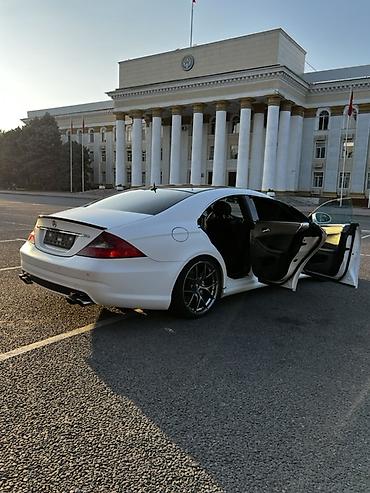 кампрес: Mercedes-Benz CLS-Class: 2005 г., 5.5 л, Автомат, Бензин, Седан — 9