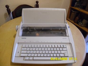 Tastature: Električna pisaća mašina Brother Ispravna. Pojedine zabice za kuciste na lalafo.rs — 3 Tastature: Električna pisaća mašina Brother Ispravna. Pojedine zabice za kuciste — 3