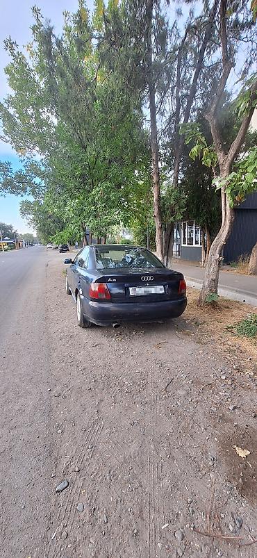 помпа на ауди: Audi A4: 1995 г., 1.8 л, Механика, Бензин, Седан — 2
