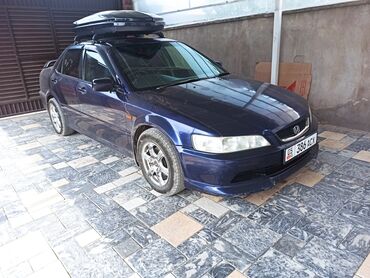 автомат машиналар: Honda Accord: 2001 г., 2 л, Автомат, Бензин, Седан