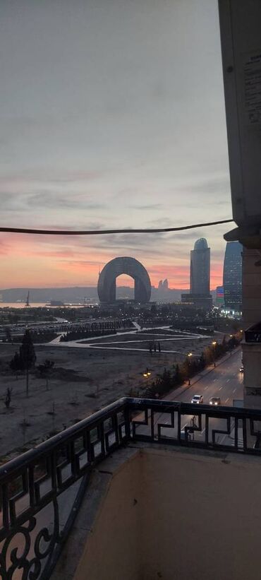 Uzunmüddətli kirayə mənzillər: 8 noyabr prospektində ag şəhər bulvarina yaxin 7 mertebeli binanın — 4