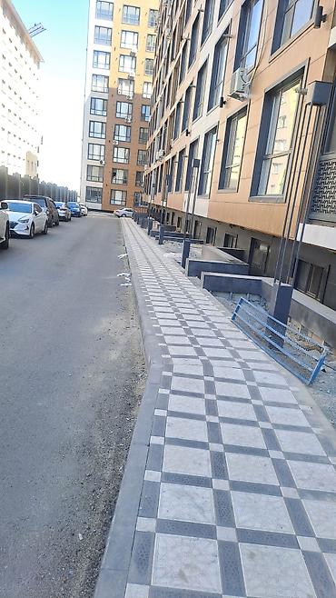 Продажа помещений свободного назначения: Продаю коммерческое цокольное помещение 3х комнатную 68кв.м на первой — 3