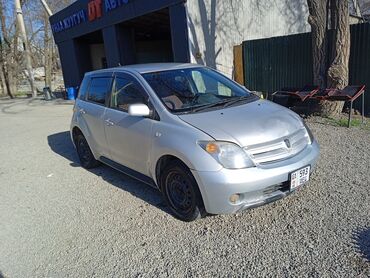 Toyota: Toyota ist: 2003 г., 1.3 л, Автомат, Бензин, Хэтчбэк