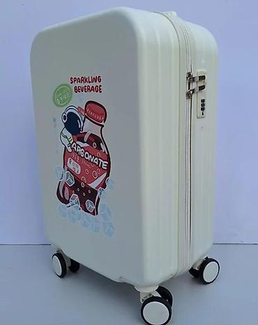 Putni koferi i torbe: Tvrdi kofer na točkiće sa printom “Sparkling Beverage – Argonate”. - — 7