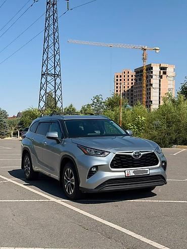 Toyota Highlander: 2020 г., 3.5 л, Автомат, Бензин, Кроссовер at lalafo.kg Toyota Highlander: 2020 г., 3.5 л, Автомат, Бензин, Кроссовер