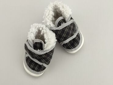 buty sportowe czarne: Buciki niemowlęce