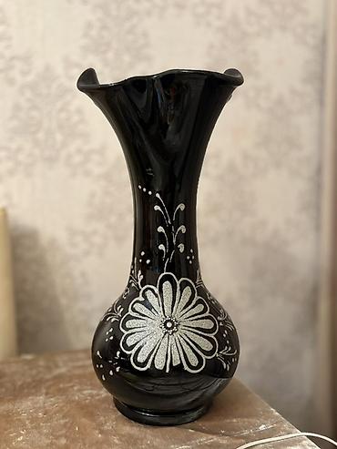 masa ortusu: Bir vaza — 1