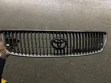 Решётка радиатора Toyota - Тип: передняя декоративная решётка -
