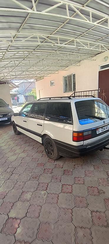 Продажа авто: Volkswagen Passat: 1992 г., 1.8 л, Механика, Бензин, Универсал — 3