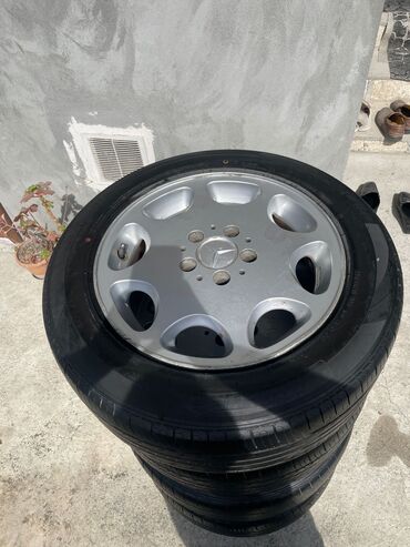 Disk təkərlər: İşlənmiş Disk təkər Mercedes-Benz 185 / 25 / R 16, 5 Boltlu
