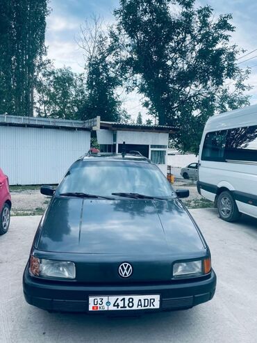 passat машина: Volkswagen Passat: 1991 г., 1.8 л, Механика, Бензин, Универсал