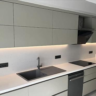 silver kitchen: Кухонный гарнитур, Новый, цвет - Серый — 2