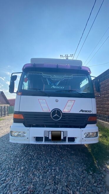 рефрижератор холодильник: Жүк ташуучу унаа, Mercedes-Benz, Колдонулган