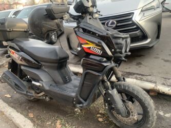 шины на мотоблок: Скутер 150куб Цена окончательная ниже не звонить! налом не пугать Не