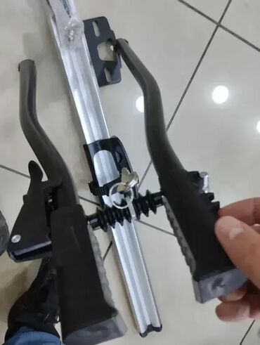 Dodaci za bicikl: Nosac za bicikle 7.500 din — 8